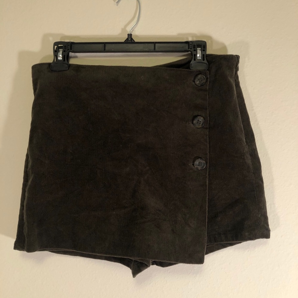 Dark army green wrap skort!